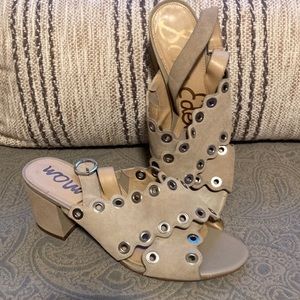 Sam Edelman Seana stone colored leather upper sandal with grommets